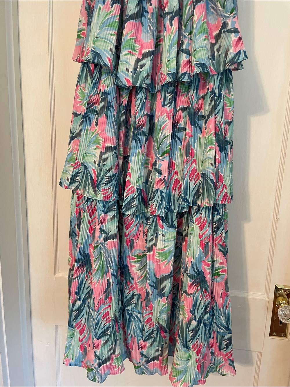 Saylor Pleated Floral Mauve Maxi Dress size Small - Picture 11 of 15